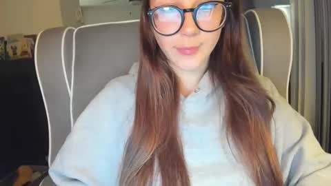 deliciousnoni online show from October 31, 6:47 am