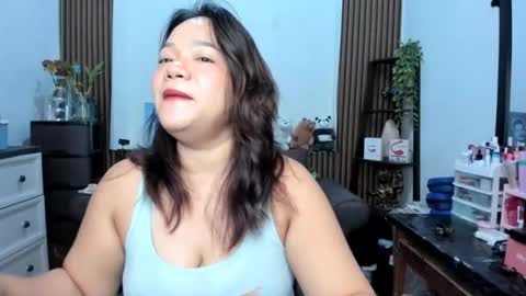 delightfulcurvy online show from November 17, 7:44 am