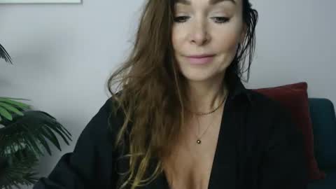 Snapshot of delilah_sweet chatting on January 13, 4:30 pm delilah_sweet online show from January 13, 4:30 pm