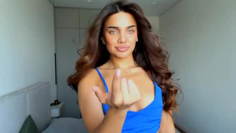 Anna online show from May 22, 8:43 am