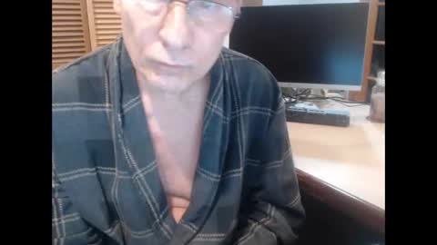 Den  Jet online show from March 19, 10:10 am