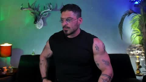 dennis_cox_ online show from May 11, 6:09 am