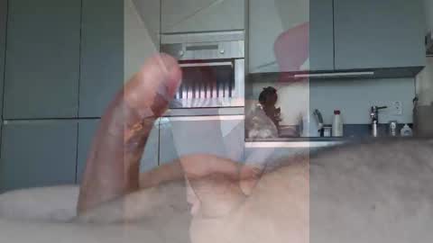 Snapshot of dennisamg chatting on October 19, 8:08 am Dennis online show from October 19, 8:08 am