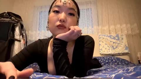 Emma online show from January 18, 8:01 am