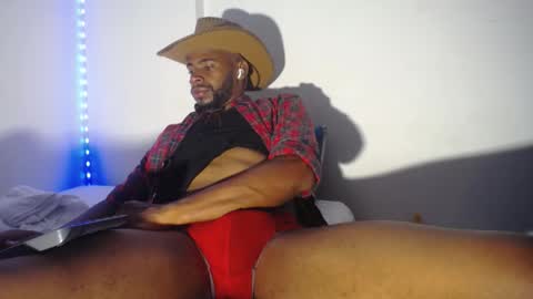 Snapshot of denzo_cornell chatting on October 2, 4:22 am denzo online show from October 2, 4:22 am