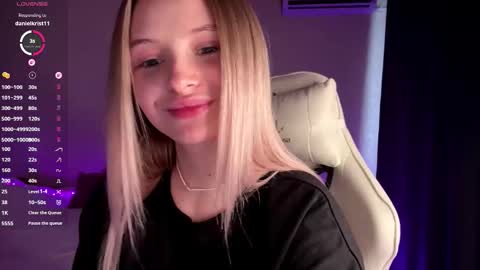 Vi  Victoria online show from February 20, 1:13 pm