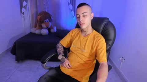 Dereck Boy online show from February 10, 2:03 am