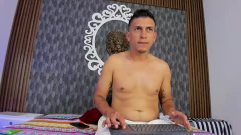 Dereck online show from June 18, 5:02 am