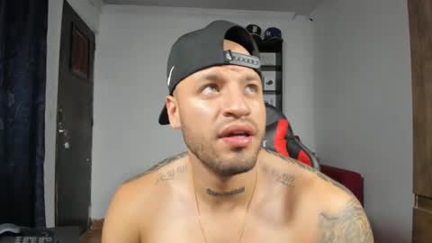 dereckgreen online show from February 7, 7:07 am