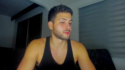 dereckhardd online show from May 6, 11:44 pm