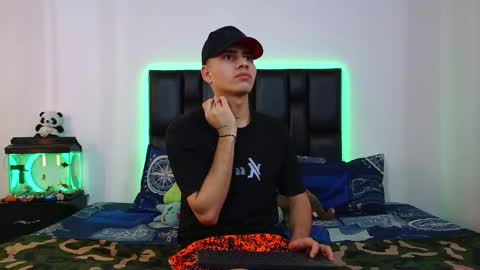 DEREEK online show from March 18, 10:26 pm