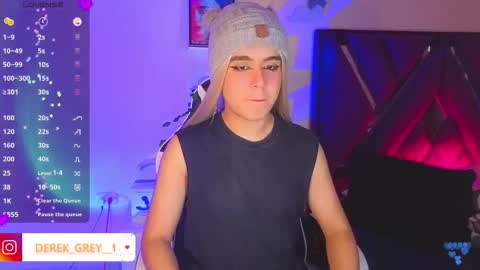 Derek independent online show from November 12, 7:05 pm