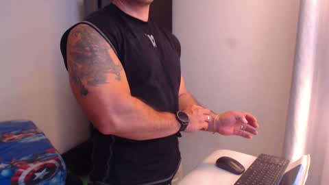 Derek online show from January 8, 10:48 pm