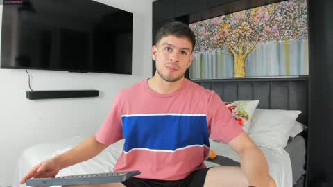 Snapshot of derek_hussain chatting on January 28, 8:58 pm Derek Hussain online show from January 28, 8:58 pm