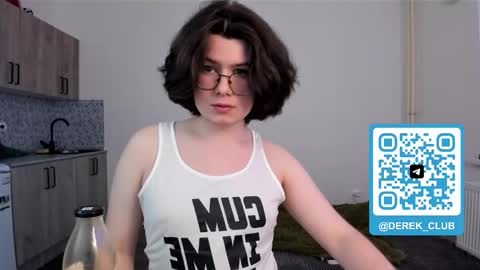 Derek online show from March 25, 4:25 pm