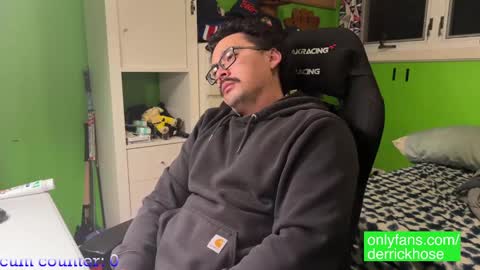 Derrick Hose online show from February 27, 4:02 am