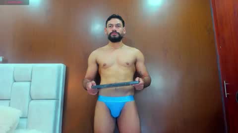 DerryBigger CM online show from December 14, 9:21 pm