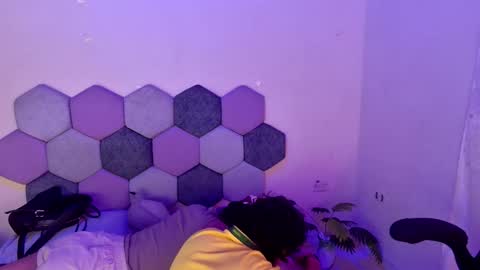 TORI AND MR. BEAR online show from November 14, 7:05 pm