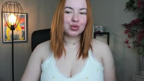 LAYLA online show from April 14, 6:49 am