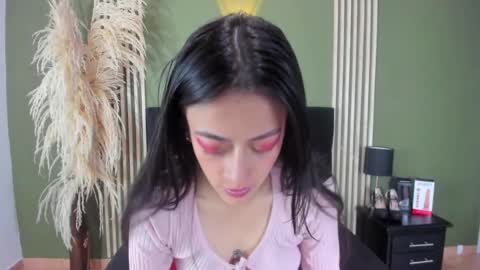 Snapshot of desiring__angel chatting on February 25, 4:35 am Desiring Angel online show from February 25, 4:35 am