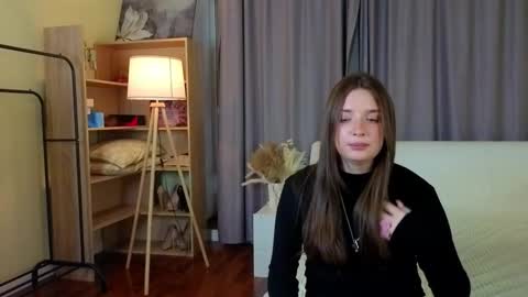 kristine online show from October 28, 1:12 pm