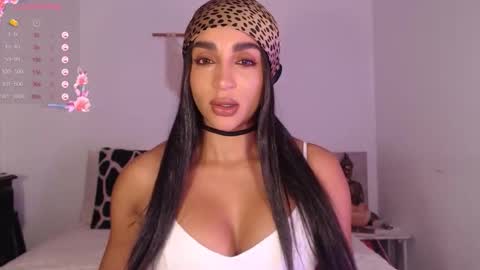 Destinne Mill online show from January 11, 2:12 pm