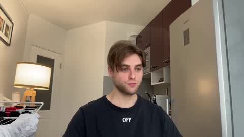 devilnut1 online show from March 8, 9:28 am