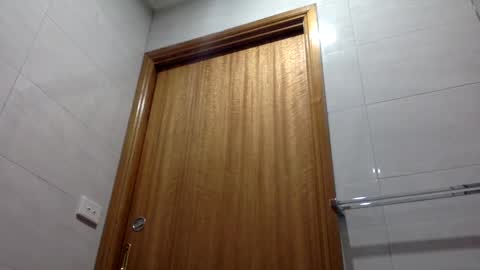 Auzzy Dream online show from February 9, 11:25 am