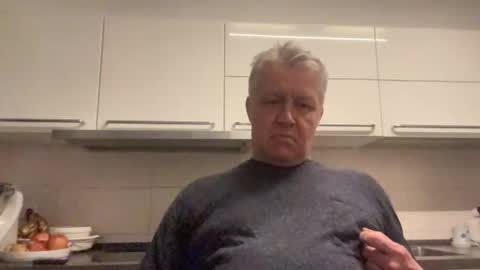 Devon online show from November 23, 11:47 pm