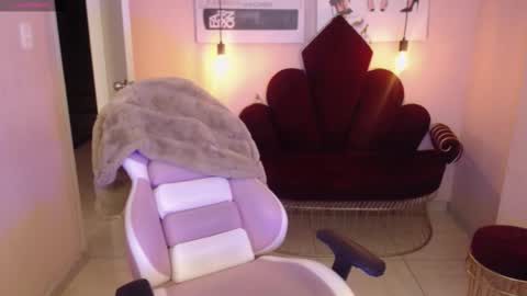 Dhalton online show from February 8, 1:25 pm