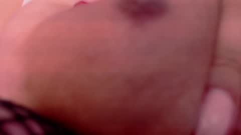 Snapshot of dhapn_lennox chatting on October 17, 3:38 pm dhapn_lennox online show from October 17, 3:38 pm