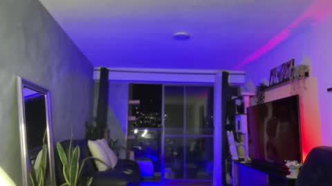 Diego online show from November 6, 11:19 pm