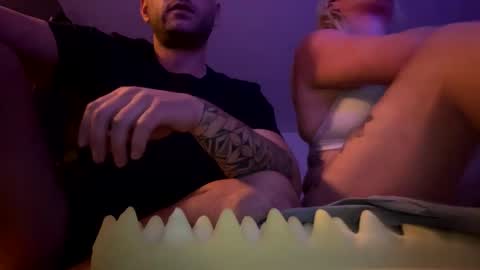 New couple online show from November 16, 10:56 pm