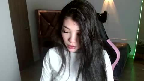 Snapshot of diamondgold28 chatting on October 21, 9:47 am diamondgold28 online show from October 21, 9:47 am