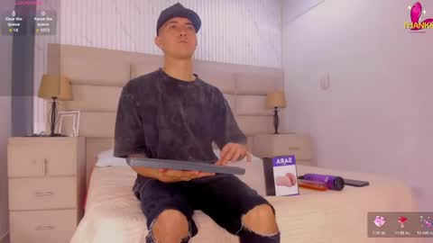 diamondss_1 online show from June 3, 8:58 pm