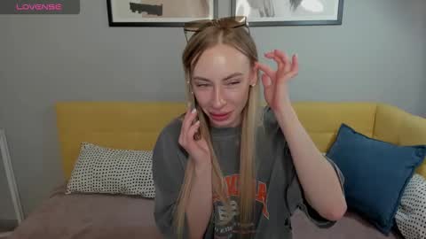 Diana  online show from March 19, 8:53 am