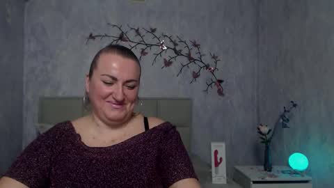 Diana online show from February 25, 6:39 am