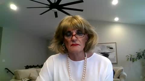 dianeheels online show from January 13, 6:38 pm