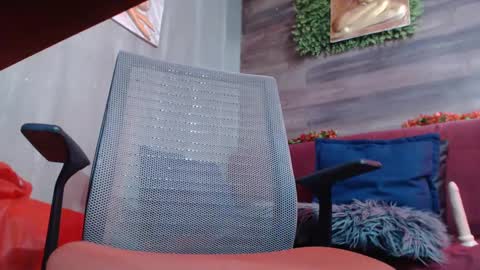 Snapshot of diani123 chatting on September 16, 8:12 pm diani123 online show from September 16, 8:12 pm