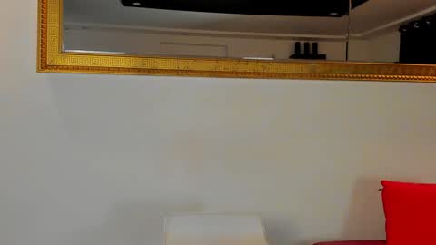 Dianne online show from December 1, 2:20 am