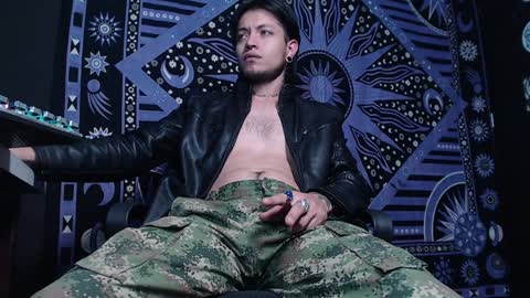 DICAPRIO online show from February 3, 12:15 am