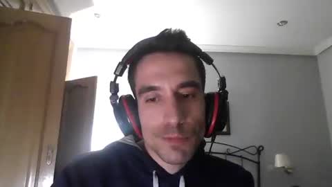 Snapshot of dieguito124 chatting on February 16, 12:30 am dieguito124 online show from February 16, 12:30 am