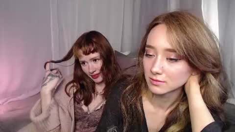 Hi im Alice 3 Im usualy online 03-10 or 17-21 UTC0 online show from July 23, 1:58 am