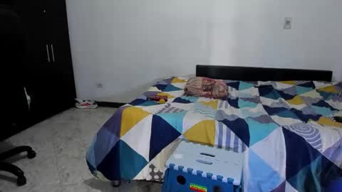 diiego_xxx online show from April 13, 5:28 pm