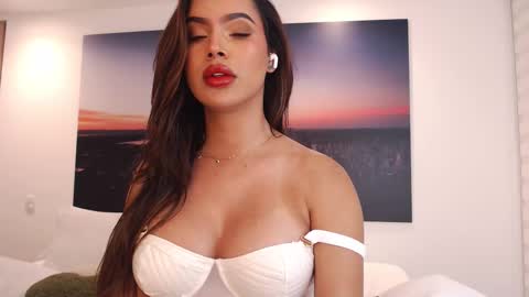 Diiione online show from March 12, 1:31 am