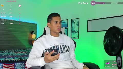 Snapshot of dilam_alfonzo chatting on December 27, 7:35 pm Dilan online show from December 27, 7:35 pm