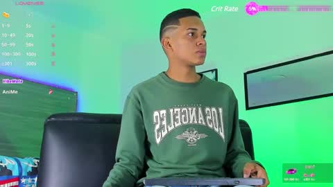 Snapshot of dilam_alfonzo chatting on December 16, 7:43 pm Dilan online show from December 16, 7:43 pm