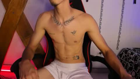 DILAN online show from March 28, 8:32 pm