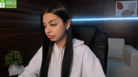 Dilyanude in pvt online show from December 30, 3:12 pm