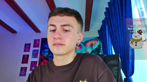 Julian Independent Model online show from December 10, 10:26 pm